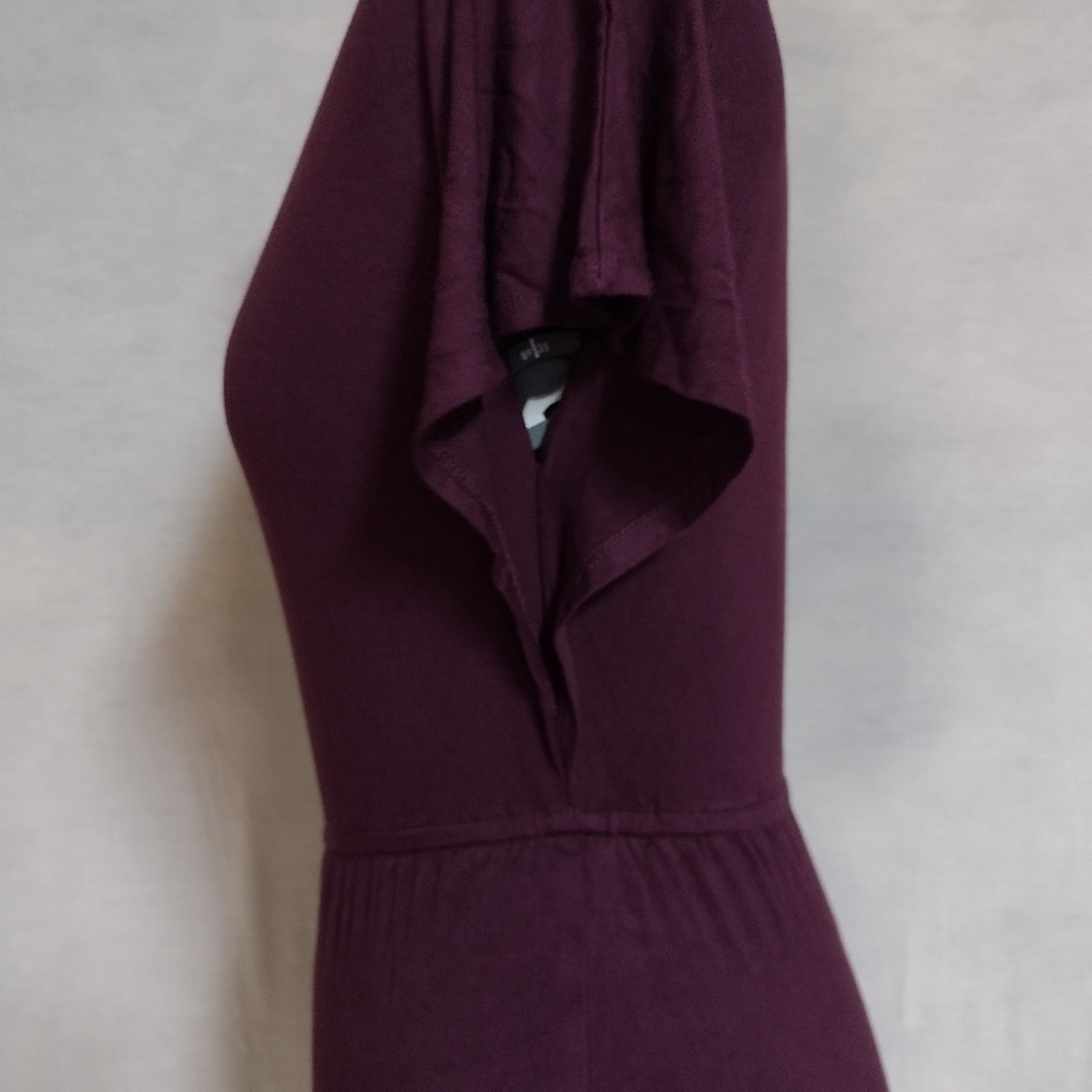 art class Burgundy Short Sleeve V-Neck Romper - Picture 13 of 14